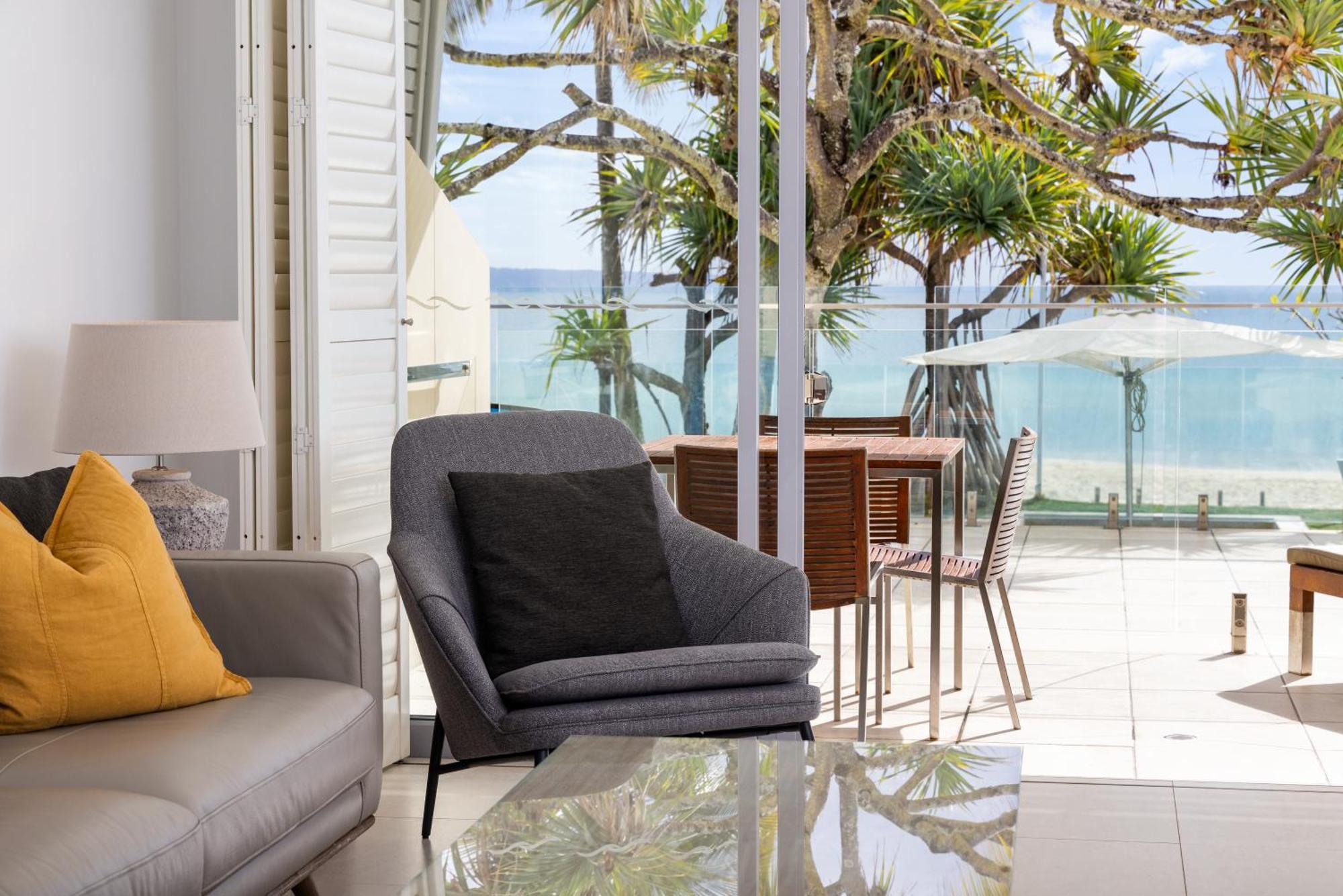 Fairshore 12: Absolute Beachfront, Direct Beach & Pool Access Нуза Хедс Экстерьер фото